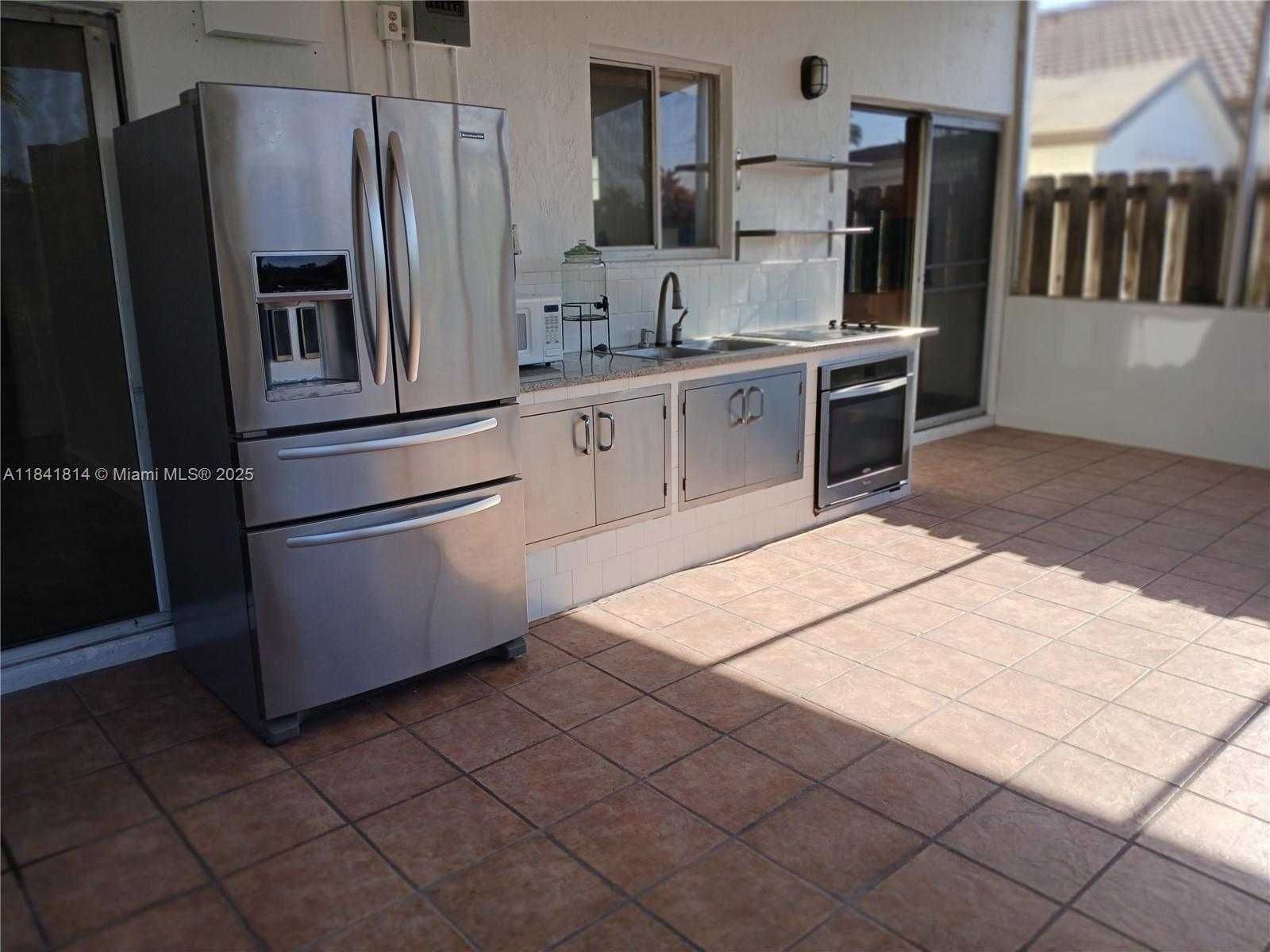Small Image of 7467 NORTH WEST 169TH LN, Hialeah Number 18