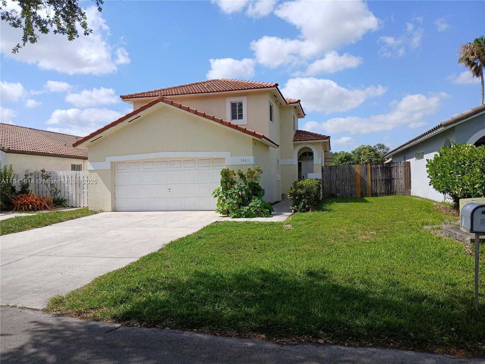 Small Image of 7467 NORTH WEST 169TH LN, Hialeah Number 19