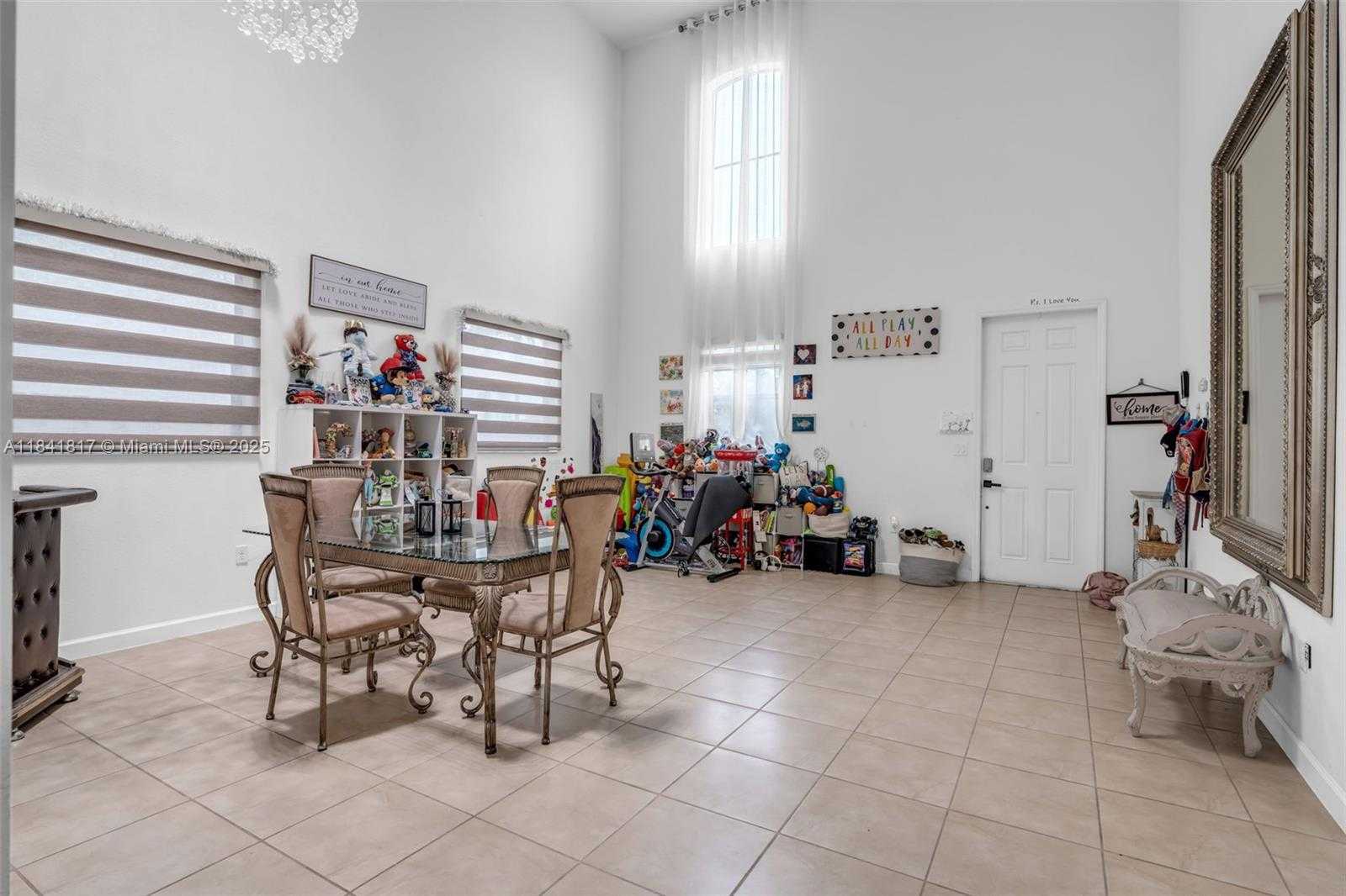 Small Image of 643 SOUTH EAST 37TH TER, Homestead Number 11