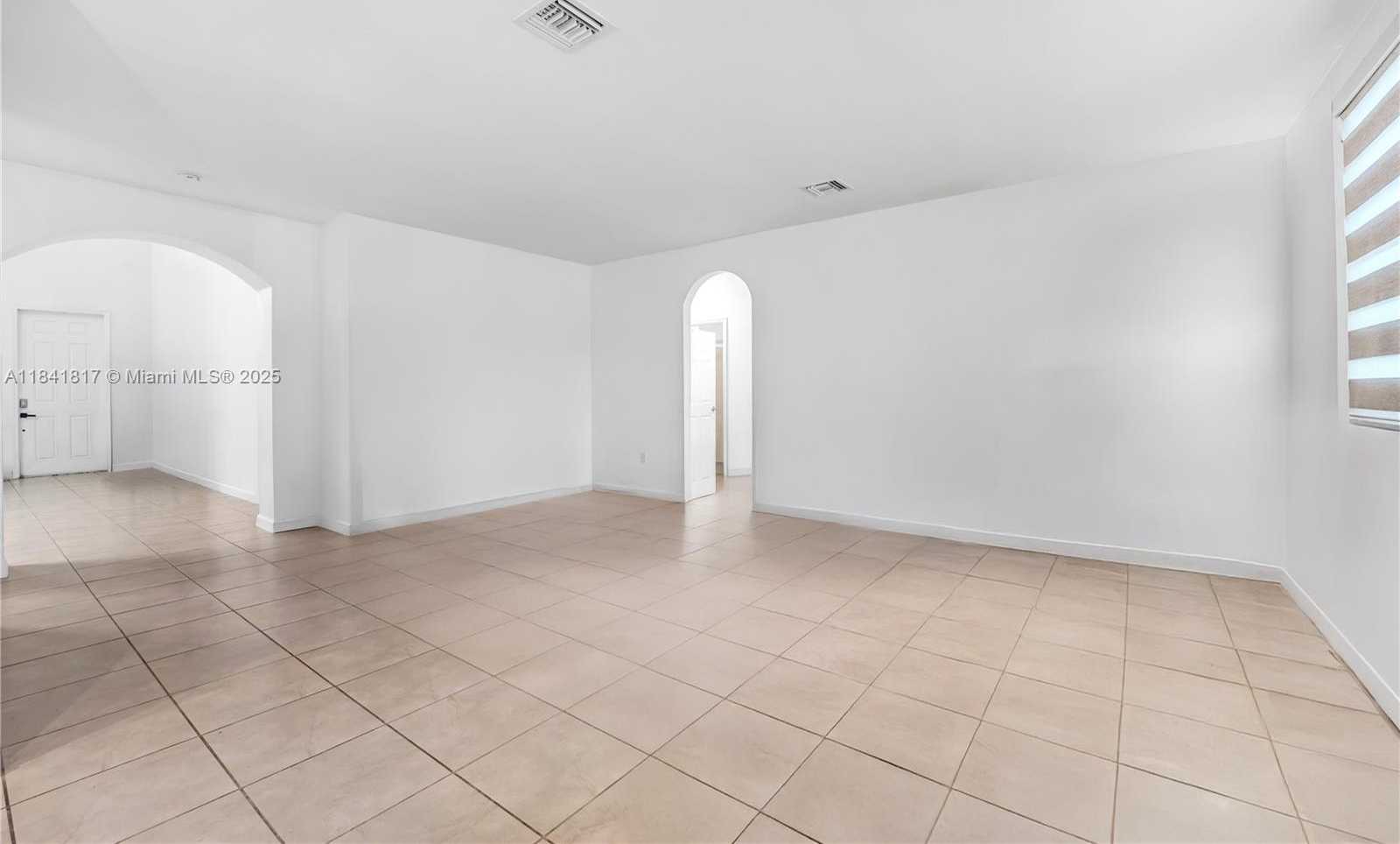 Small Image of 643 SOUTH EAST 37TH TER, Homestead Number 16