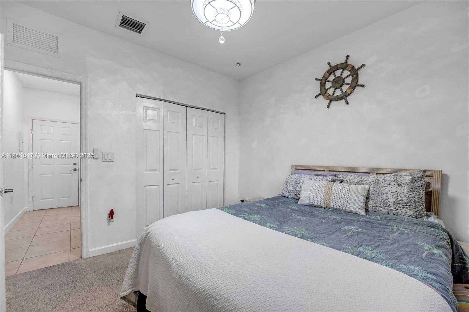Small Image of 643 SOUTH EAST 37TH TER, Homestead Number 21