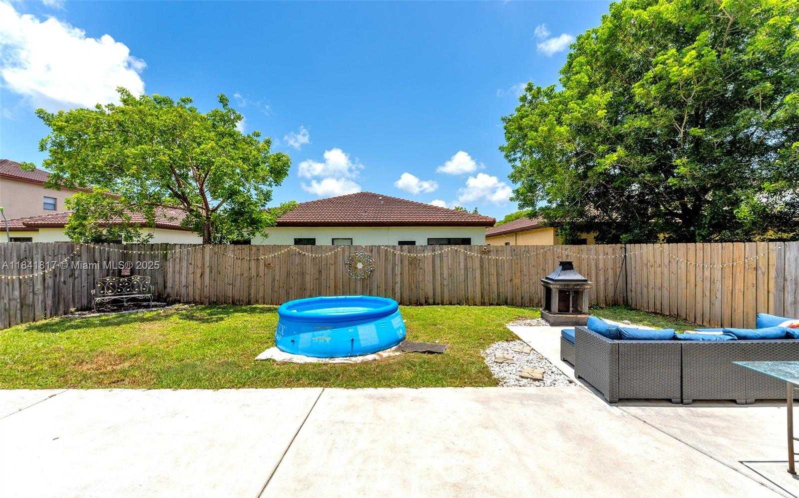 Small Image of 643 SOUTH EAST 37TH TER, Homestead Number 38