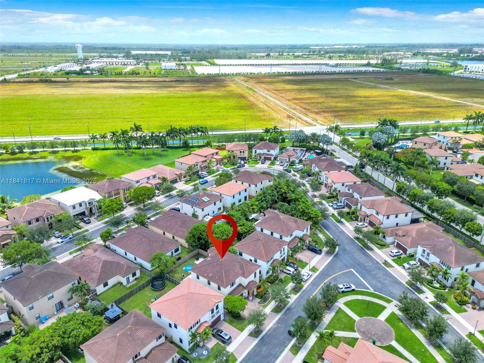 Small Image of 643 SOUTH EAST 37TH TER, Homestead Number 44