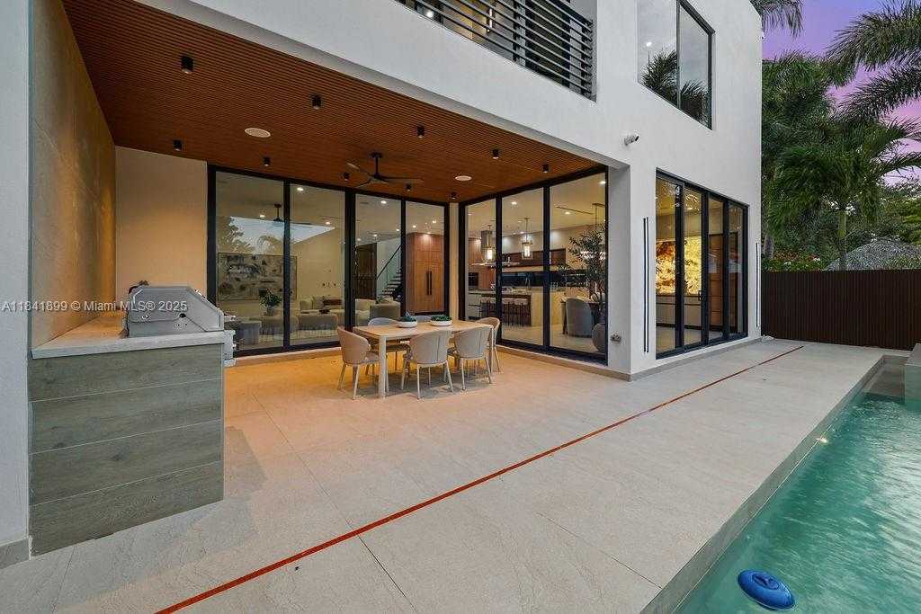 Small Image of 1132 SOUTH EAST 6TH TER, Fort Lauderdale Number 62
