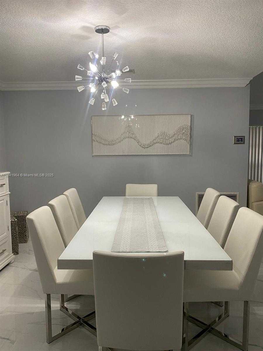 Small Image of 10126 CROSSWIND RD, Boca Raton Number 14