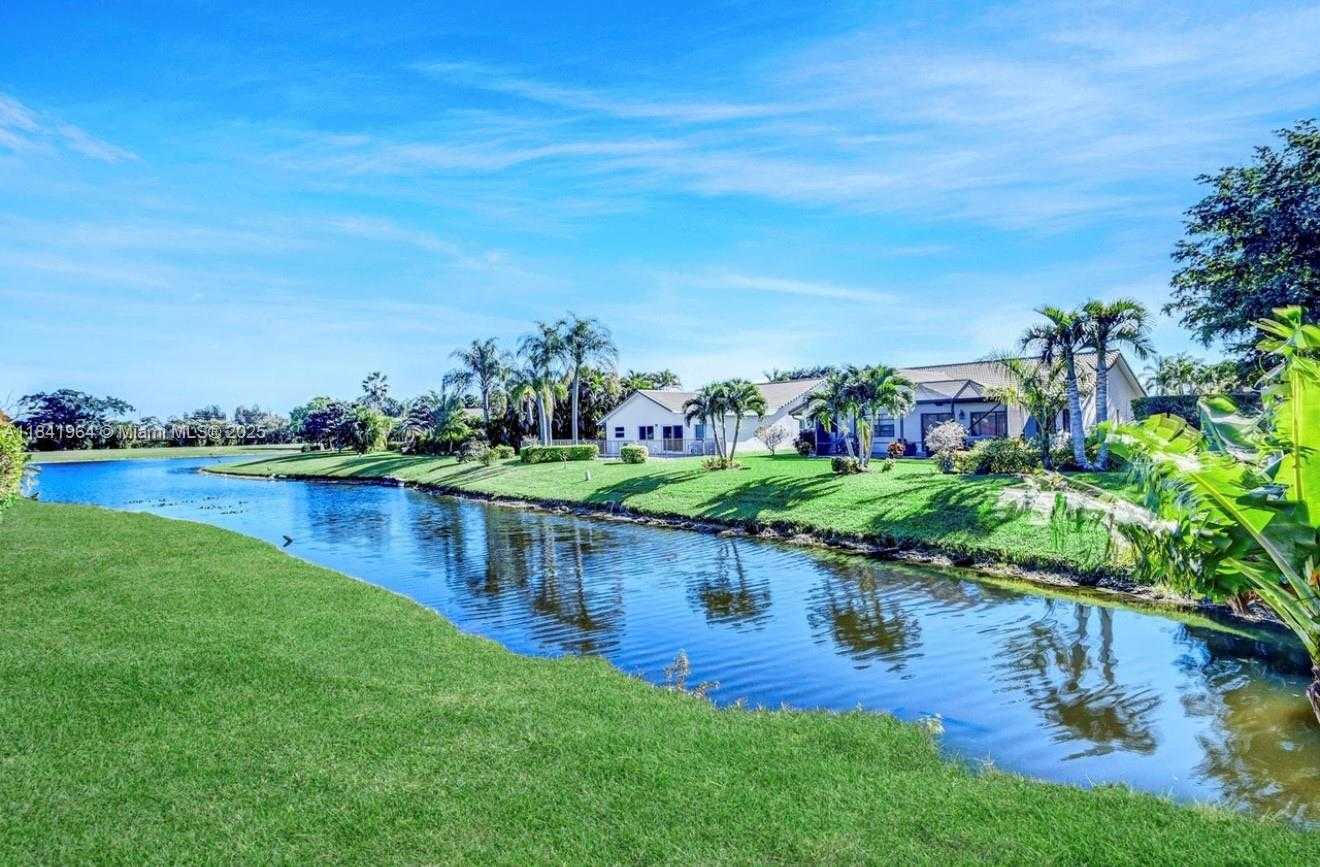 Small Image of 10126 CROSSWIND RD, Boca Raton Number 5