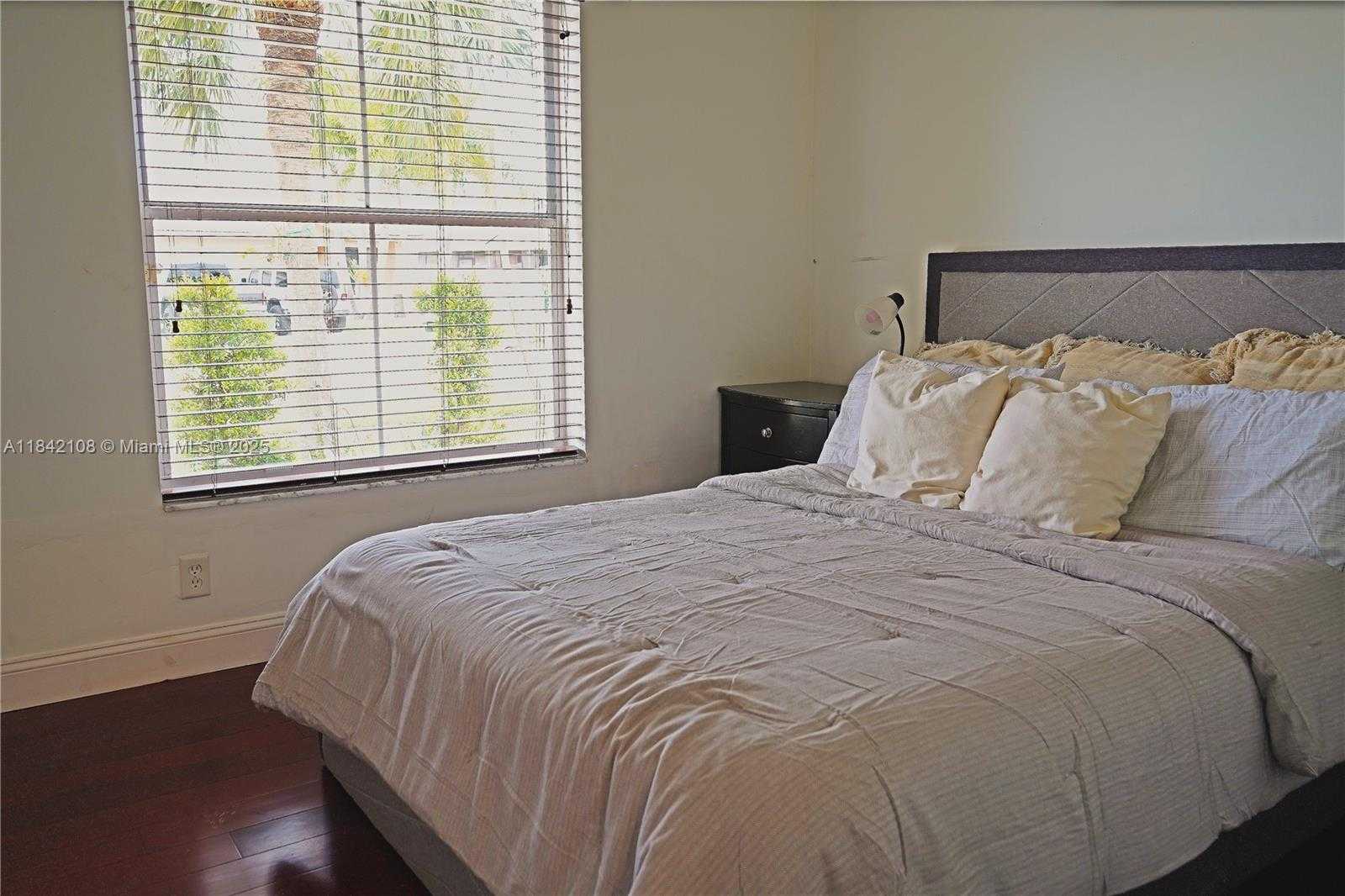 Small Image of 2268 NORTH WEST 208TH WAY, Pembroke Pines Number 16