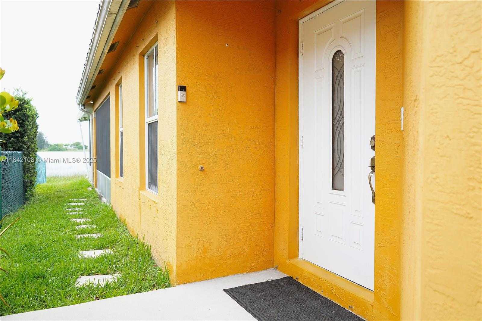 Small Image of 2268 NORTH WEST 208TH WAY, Pembroke Pines Number 3