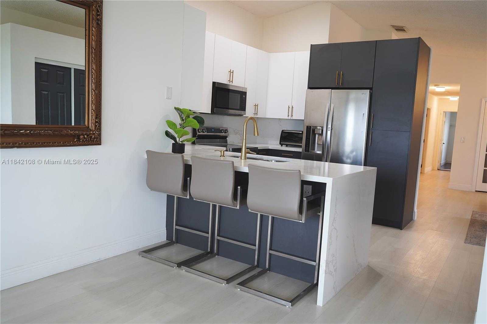 Small Image of 2268 NORTH WEST 208TH WAY, Pembroke Pines Number 5