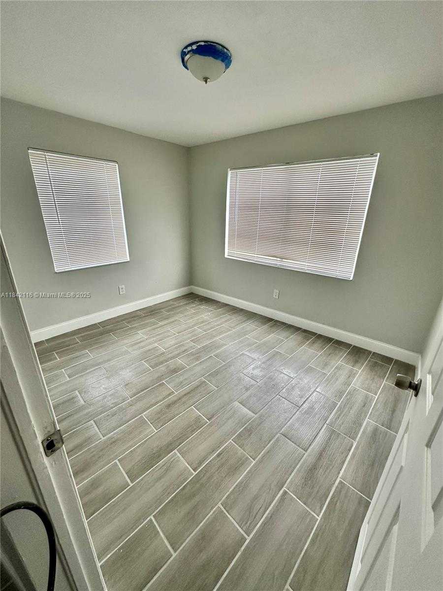 Small Image of 2600 NORTH EAST 8TH AVE, Pompano Beach Number 6