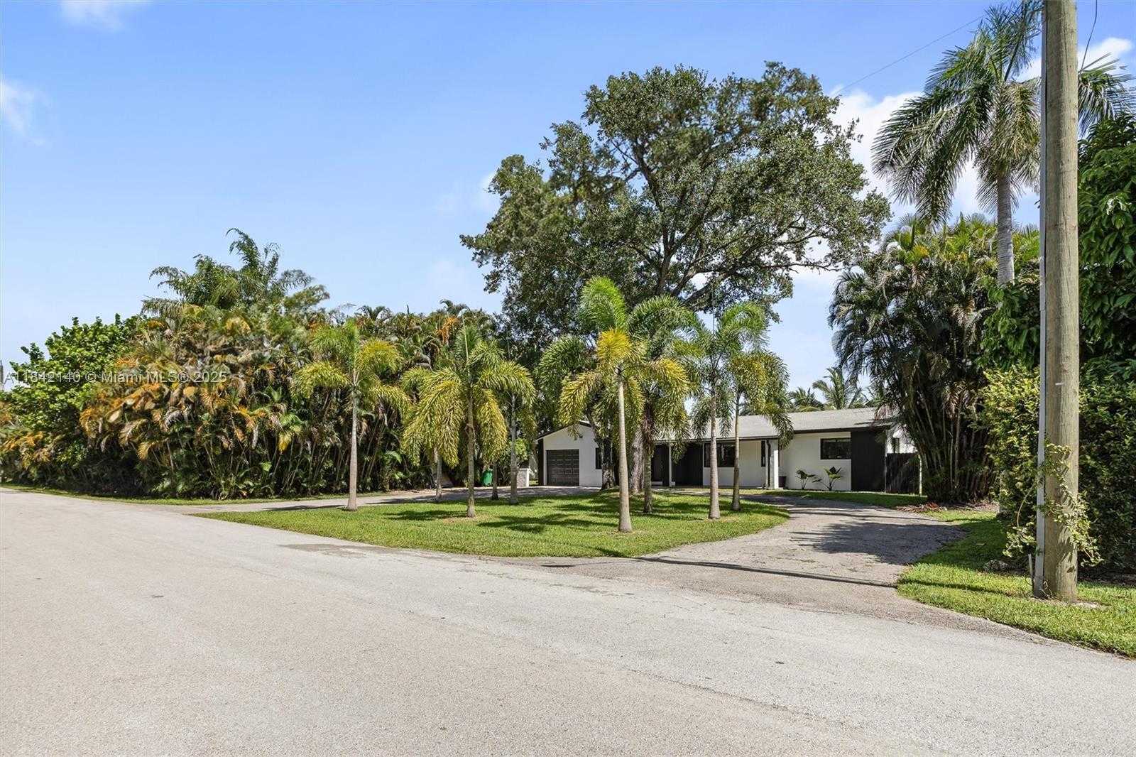 Small Image of 11811 NORTH WEST 5TH CT, Plantation Number 11