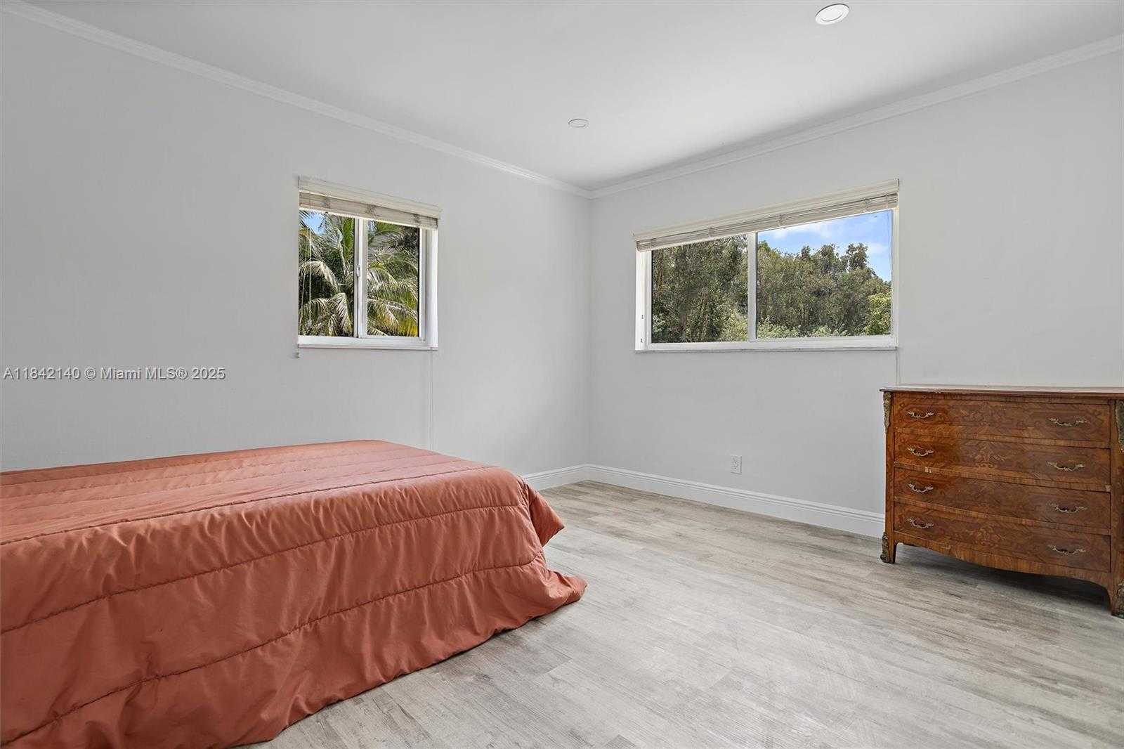 Small Image of 11811 NORTH WEST 5TH CT, Plantation Number 26