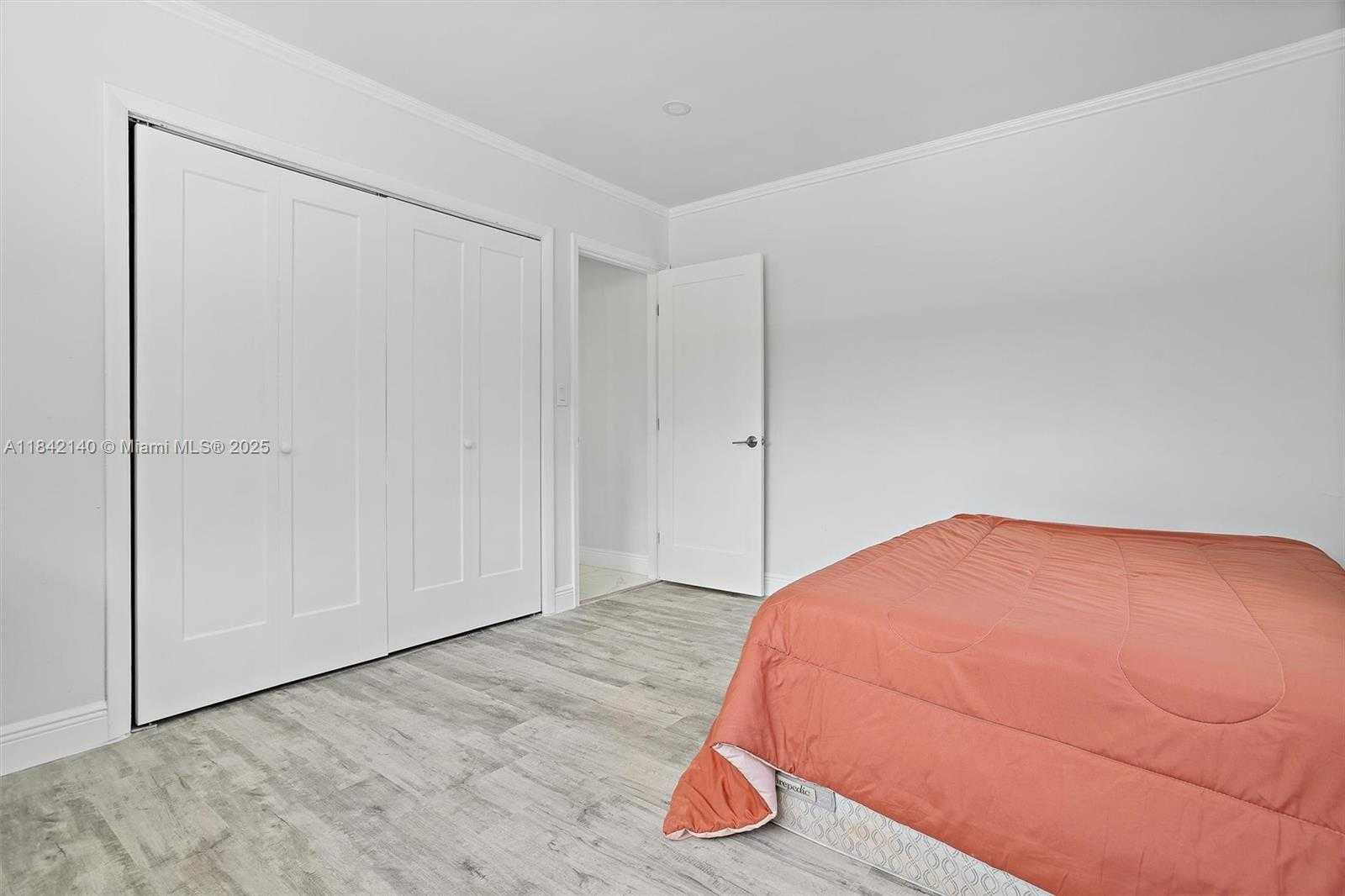 Small Image of 11811 NORTH WEST 5TH CT, Plantation Number 27