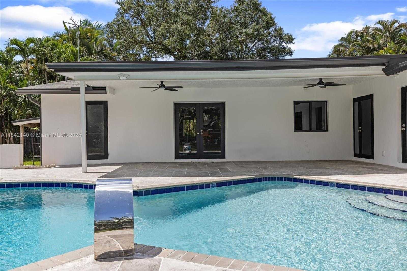 Small Image of 11811 NORTH WEST 5TH CT, Plantation Number 35