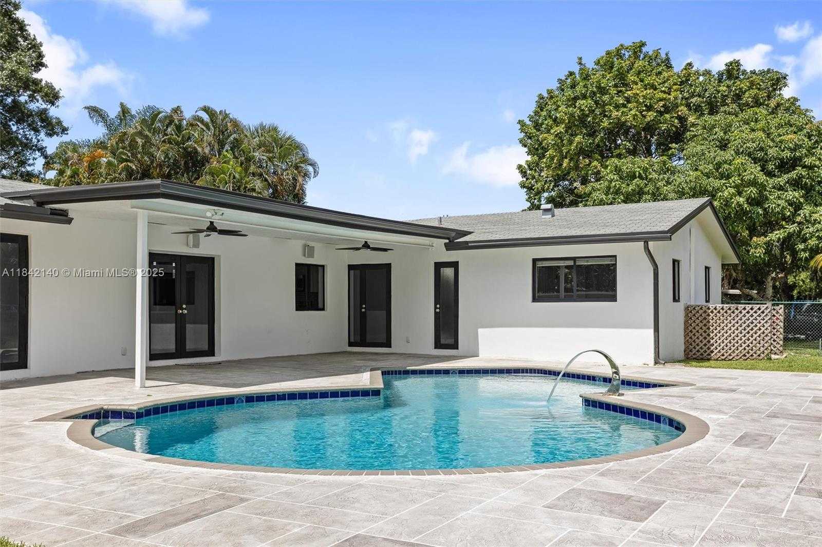 Small Image of 11811 NORTH WEST 5TH CT, Plantation Number 37
