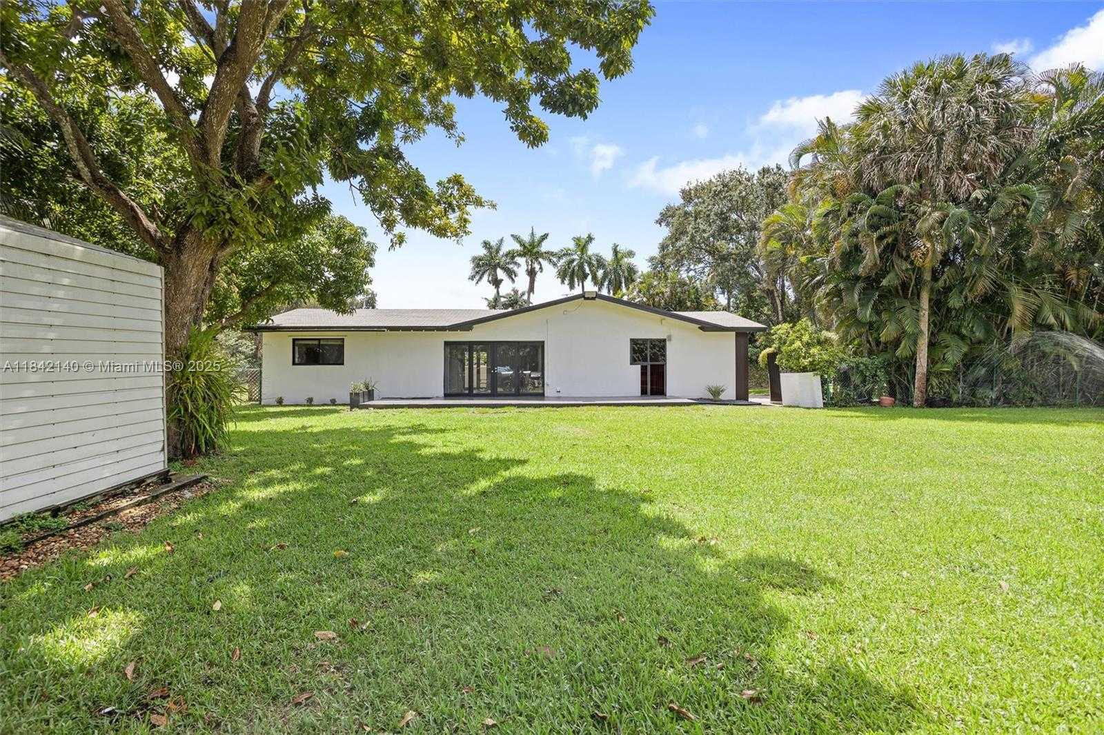 Small Image of 11811 NORTH WEST 5TH CT, Plantation Number 41