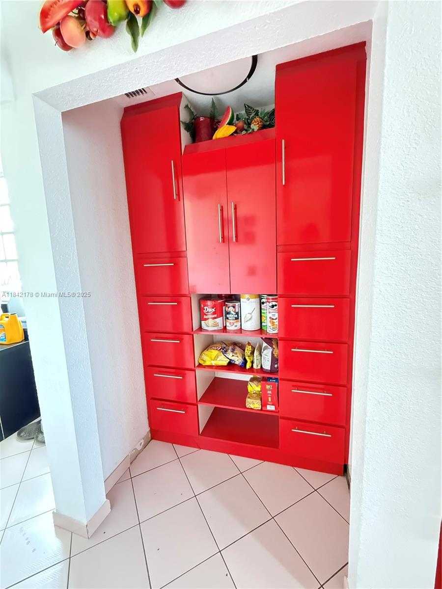 Small Image of 747 WEST 78TH ST, Hialeah Number 14
