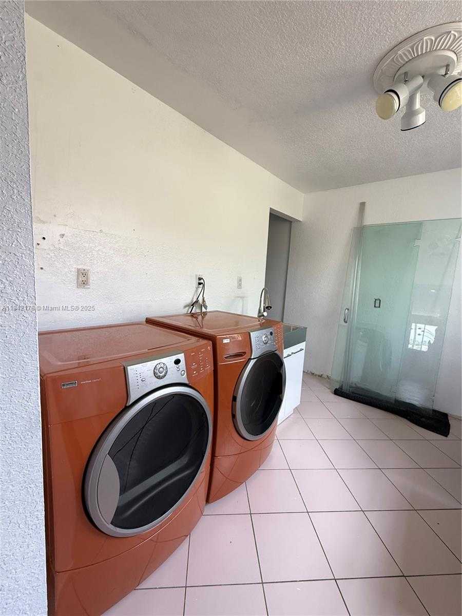 Small Image of 747 WEST 78TH ST, Hialeah Number 15