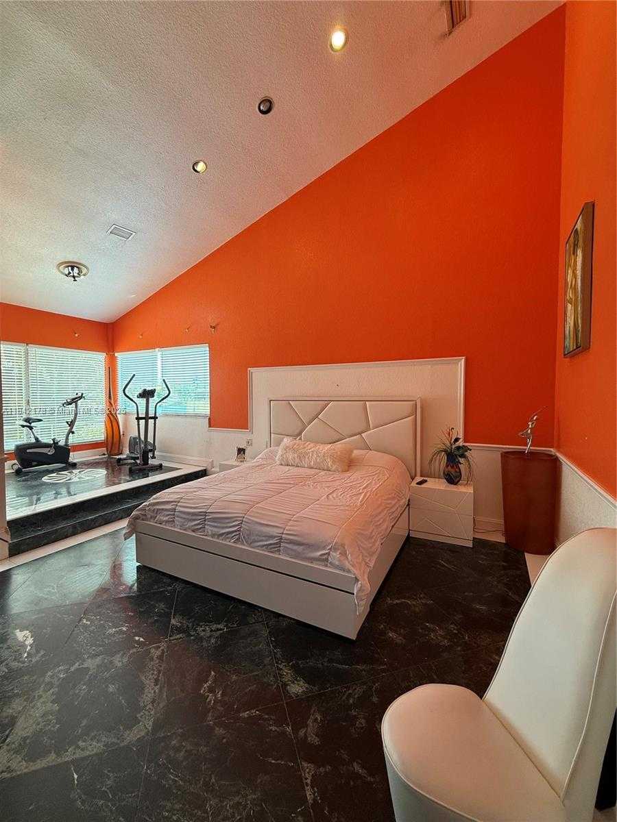 Small Image of 747 WEST 78TH ST, Hialeah Number 16