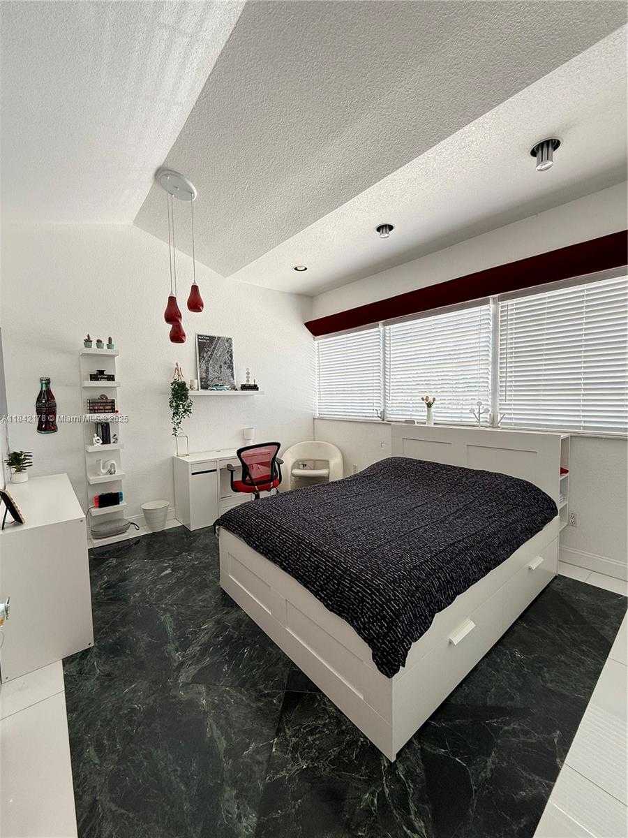 Small Image of 747 WEST 78TH ST, Hialeah Number 22