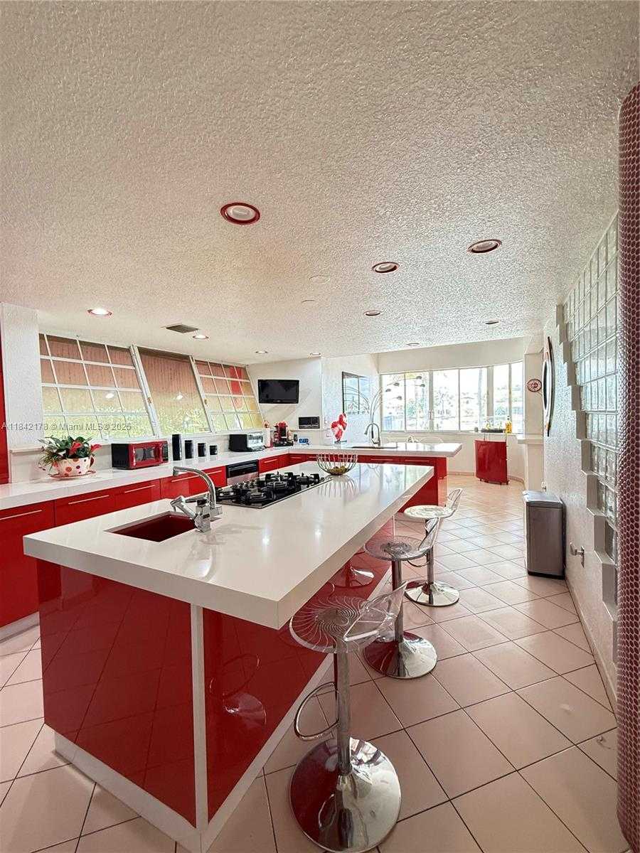 Small Image of 747 WEST 78TH ST, Hialeah Number 9
