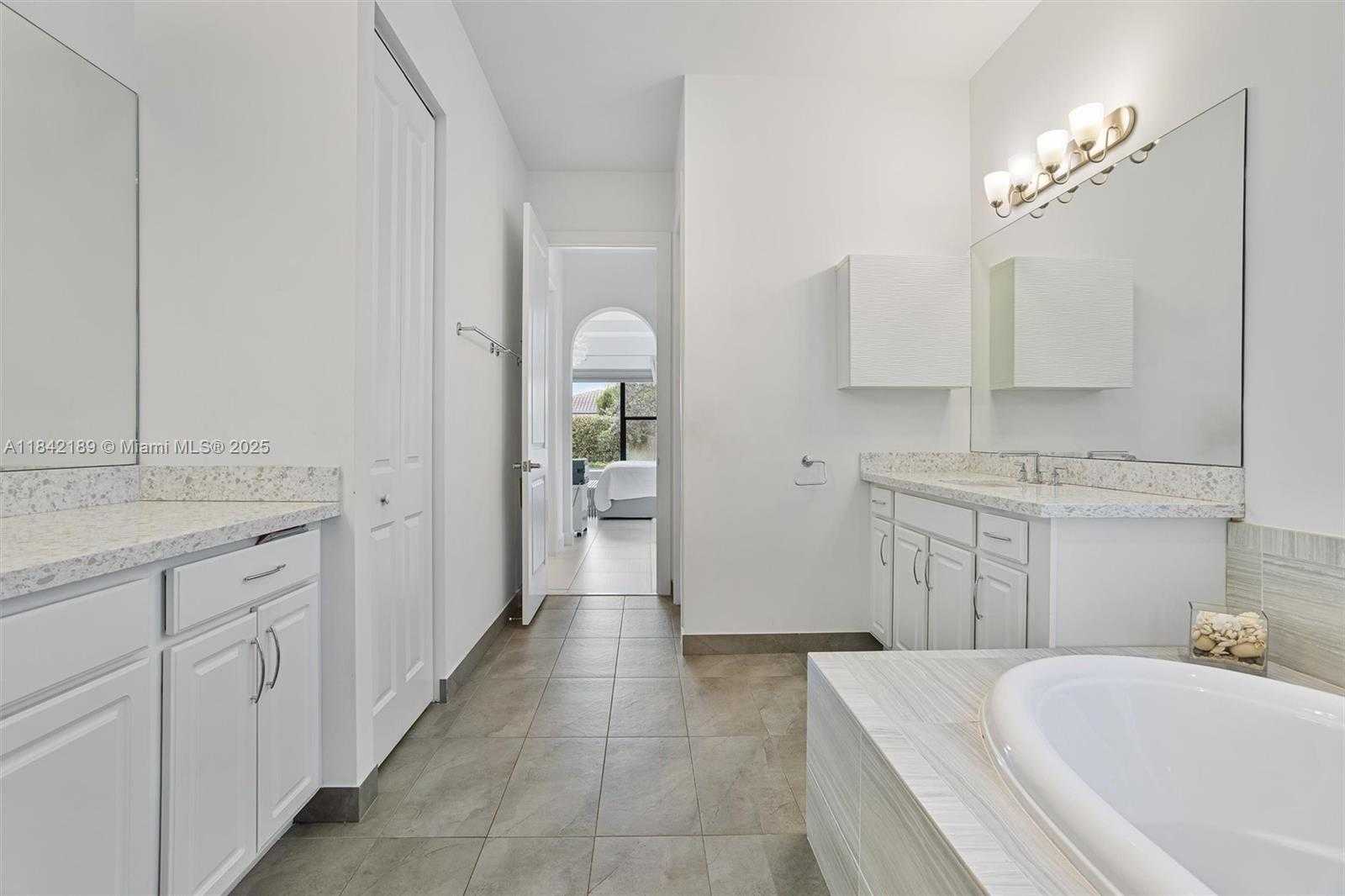 Small Image of 1126 SOUTH WEST 113TH WAY, Pembroke Pines Number 18