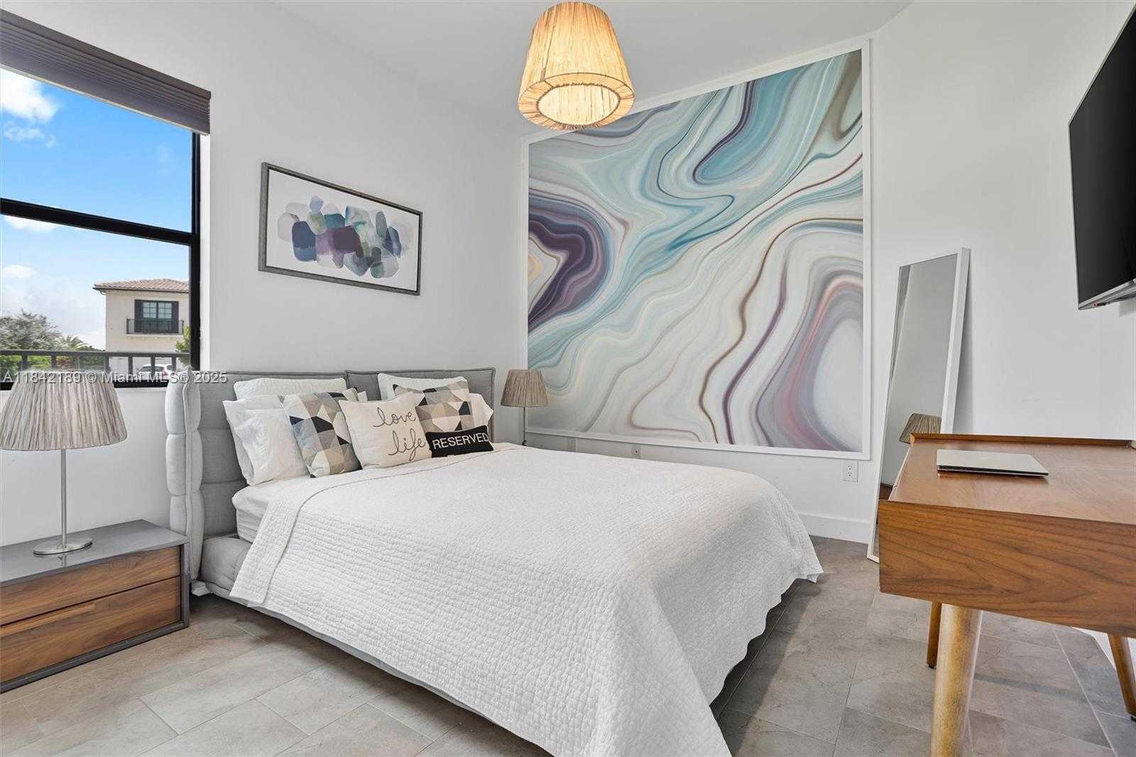Small Image of 1126 SOUTH WEST 113TH WAY, Pembroke Pines Number 19