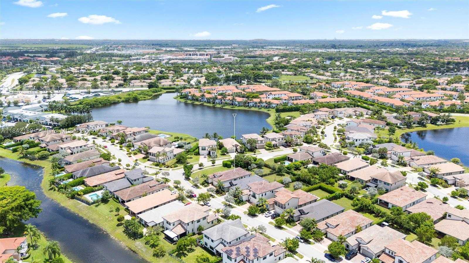 Small Image of 1126 SOUTH WEST 113TH WAY, Pembroke Pines Number 30