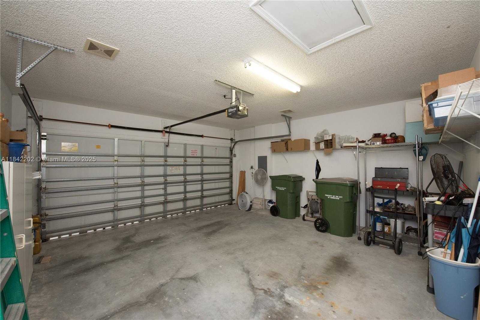 Small Image of 460 SOUTH EAST 24TH DR, Homestead Number 19