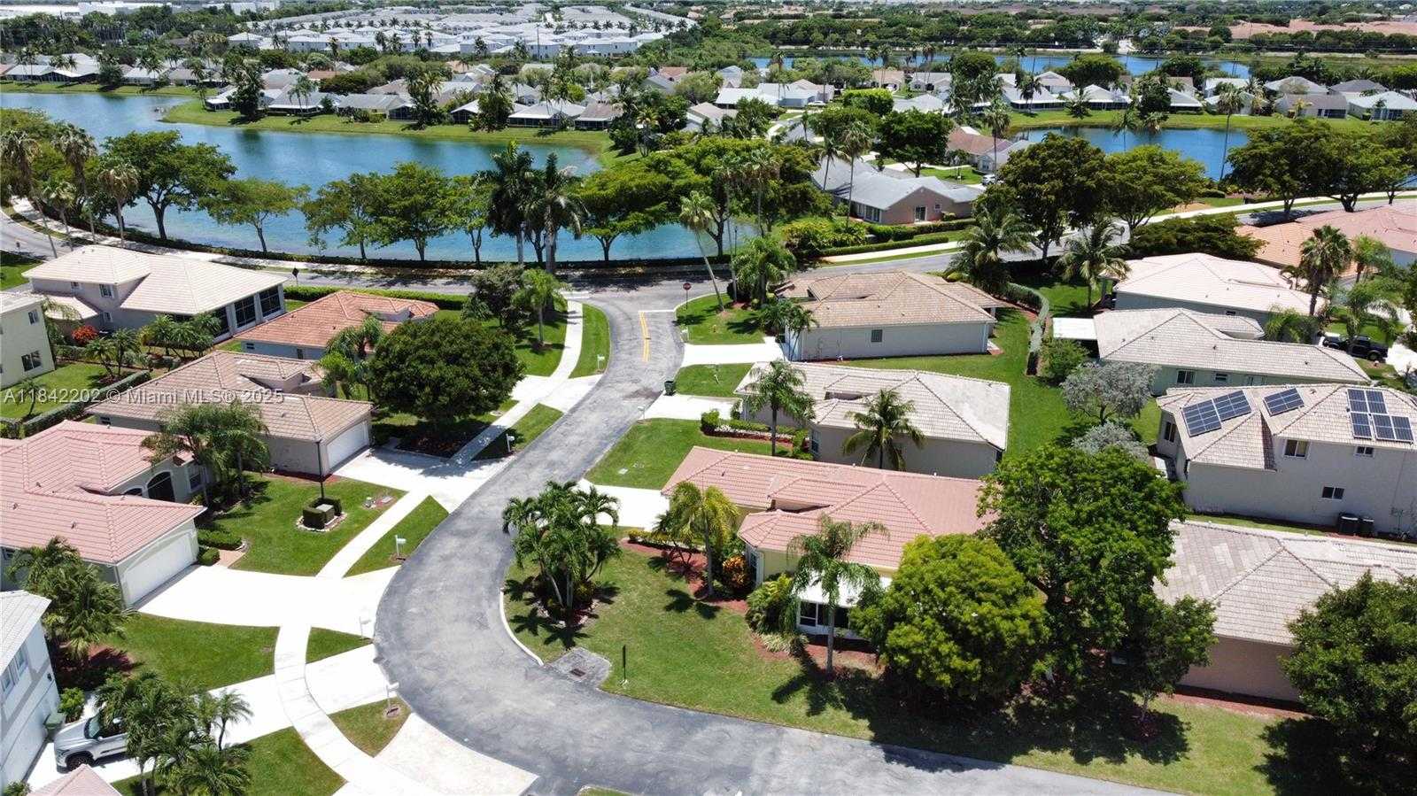 Small Image of 460 SOUTH EAST 24TH DR, Homestead Number 27