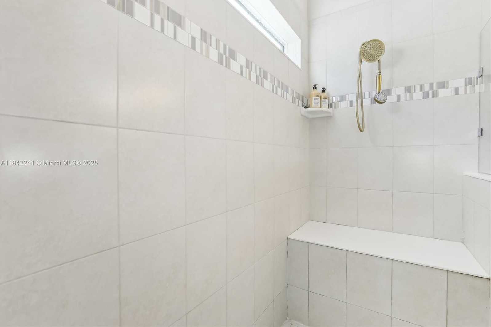 Small Image of 1402 MYRTLE OAK TER, Hollywood Number 27