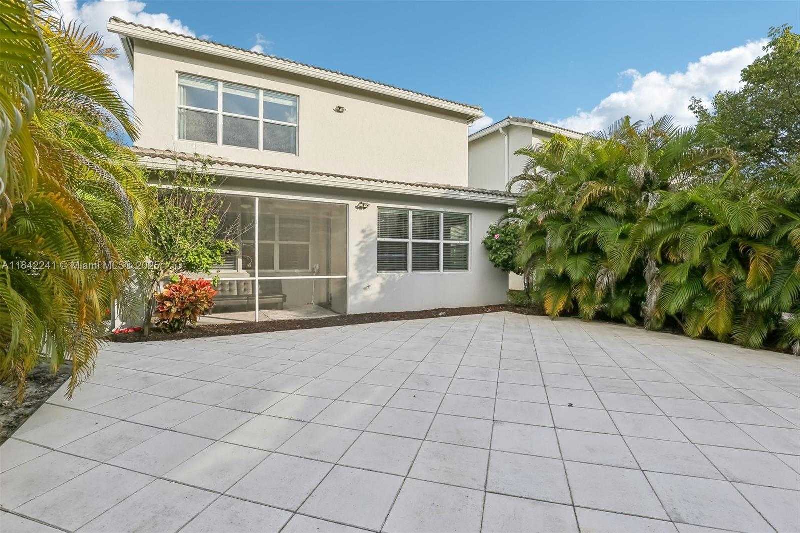 Small Image of 1402 MYRTLE OAK TER, Hollywood Number 44