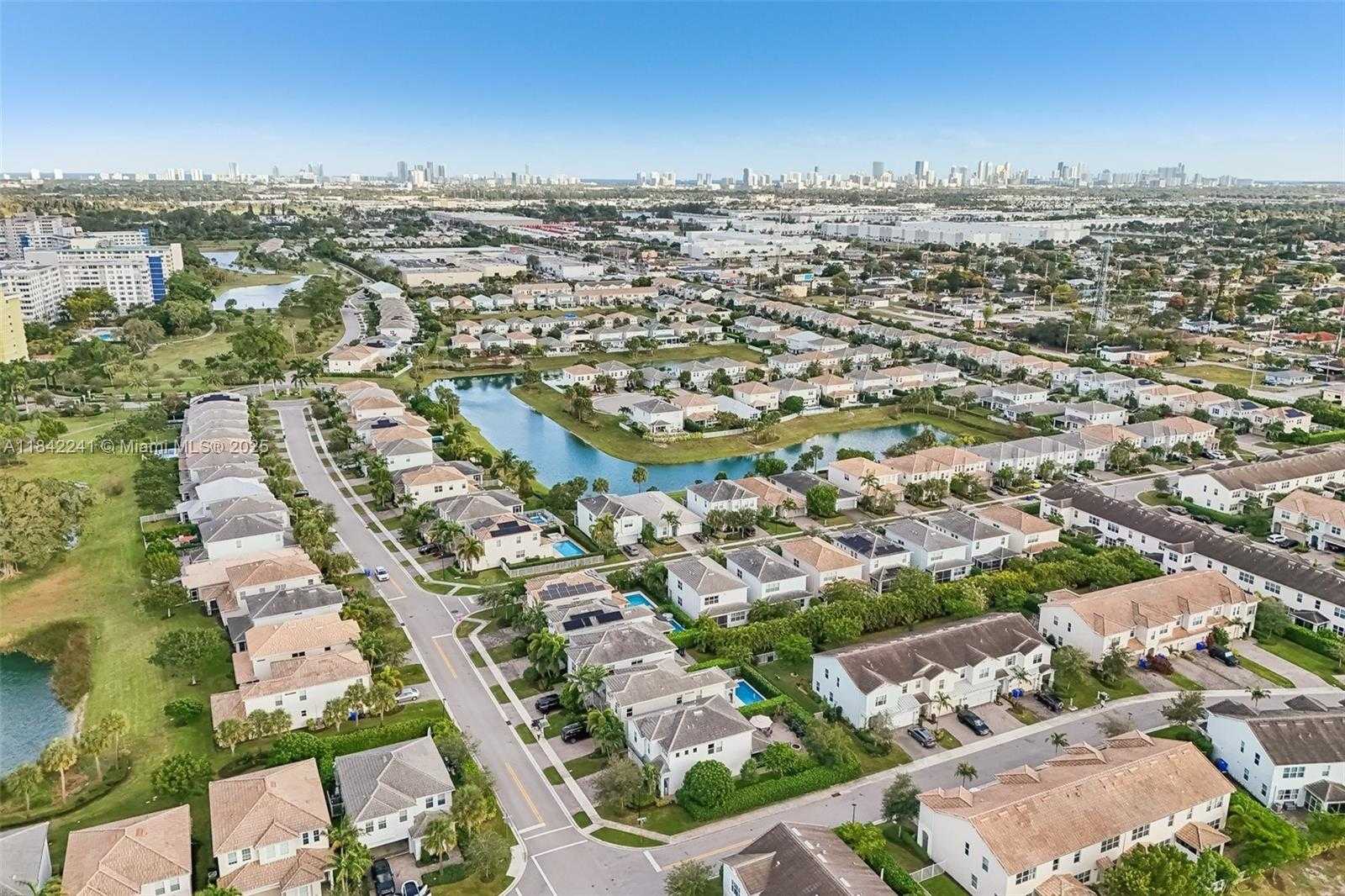 Small Image of 1402 MYRTLE OAK TER, Hollywood Number 51