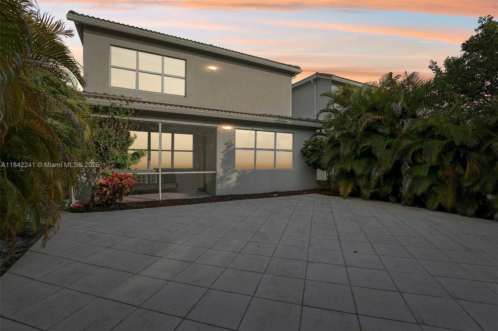 Small Image of 1402 MYRTLE OAK TER, Hollywood Number 60
