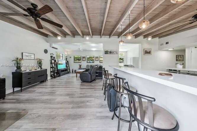 Small Image of 3309 SOUTH WEST 16TH ST, Fort Lauderdale Number 4