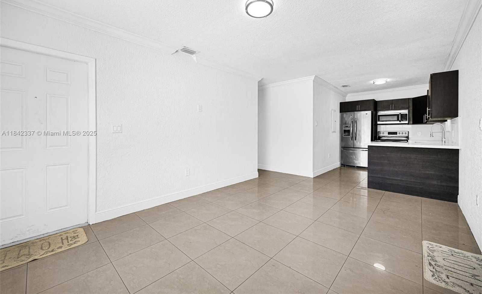 Small Image of 840 NORTH EAST 4TH PL, Hialeah Number 21