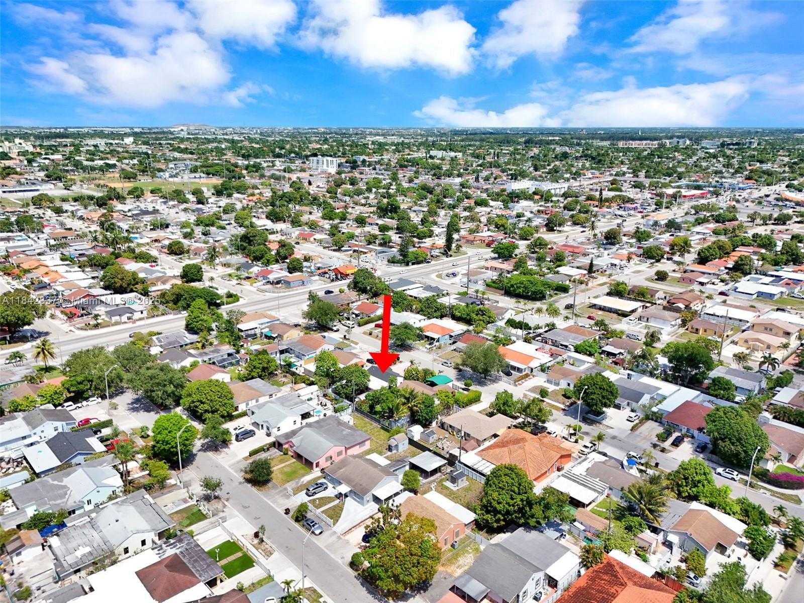 Small Image of 840 NORTH EAST 4TH PL, Hialeah Number 63