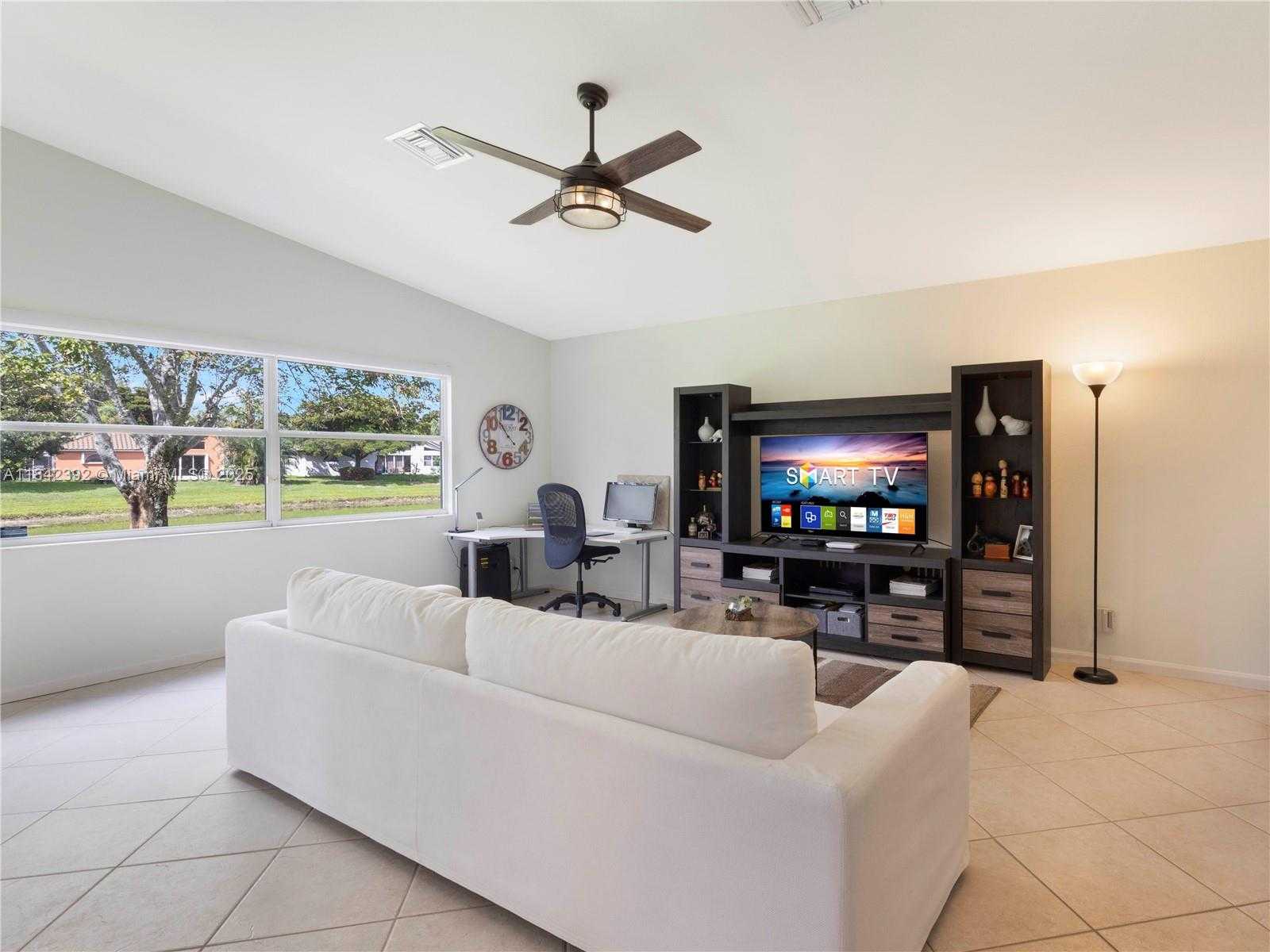 Small Image of 2549 EGRET LAKE DR, Green Acres Number 16