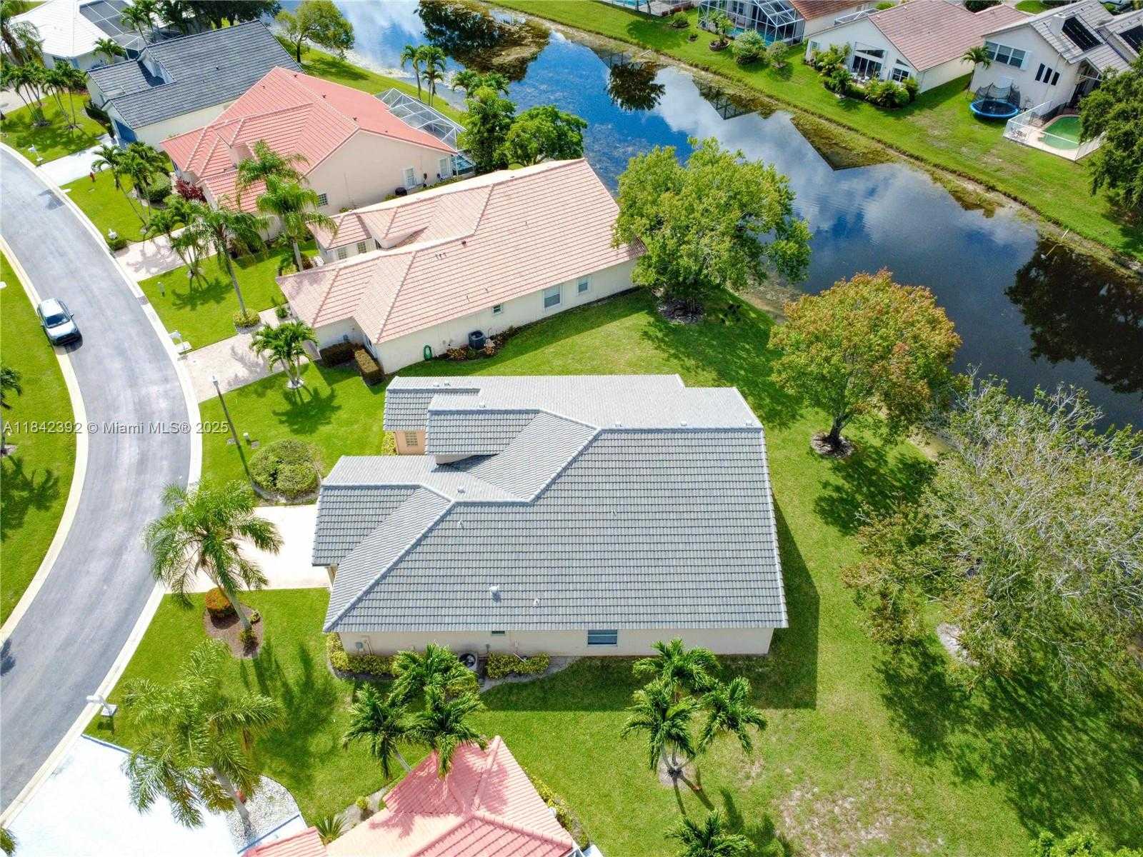 Small Image of 2549 EGRET LAKE DR, Green Acres Number 42
