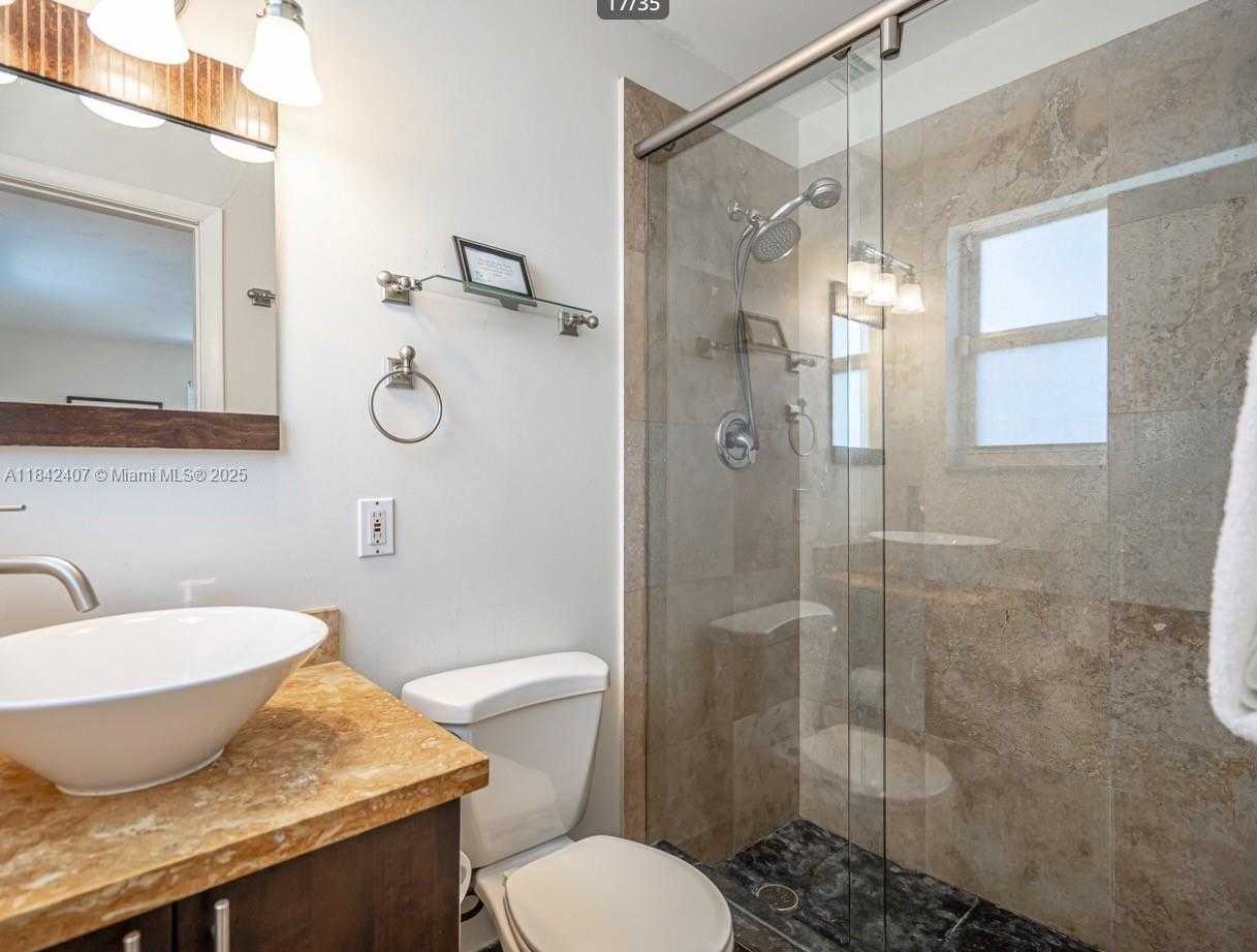 Small Image of 906 NORTH 13TH AVE, Hollywood Number 15