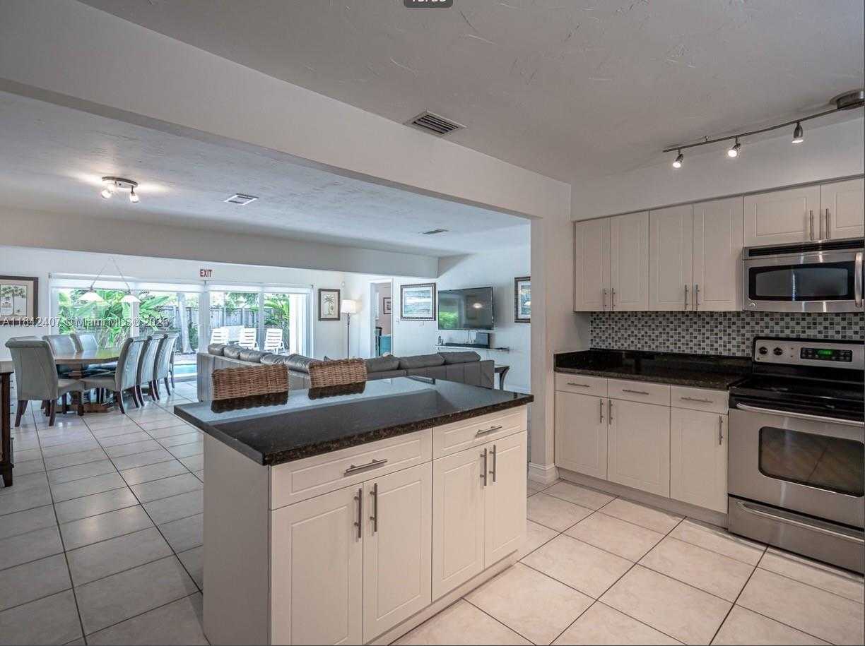 Small Image of 906 NORTH 13TH AVE, Hollywood Number 18