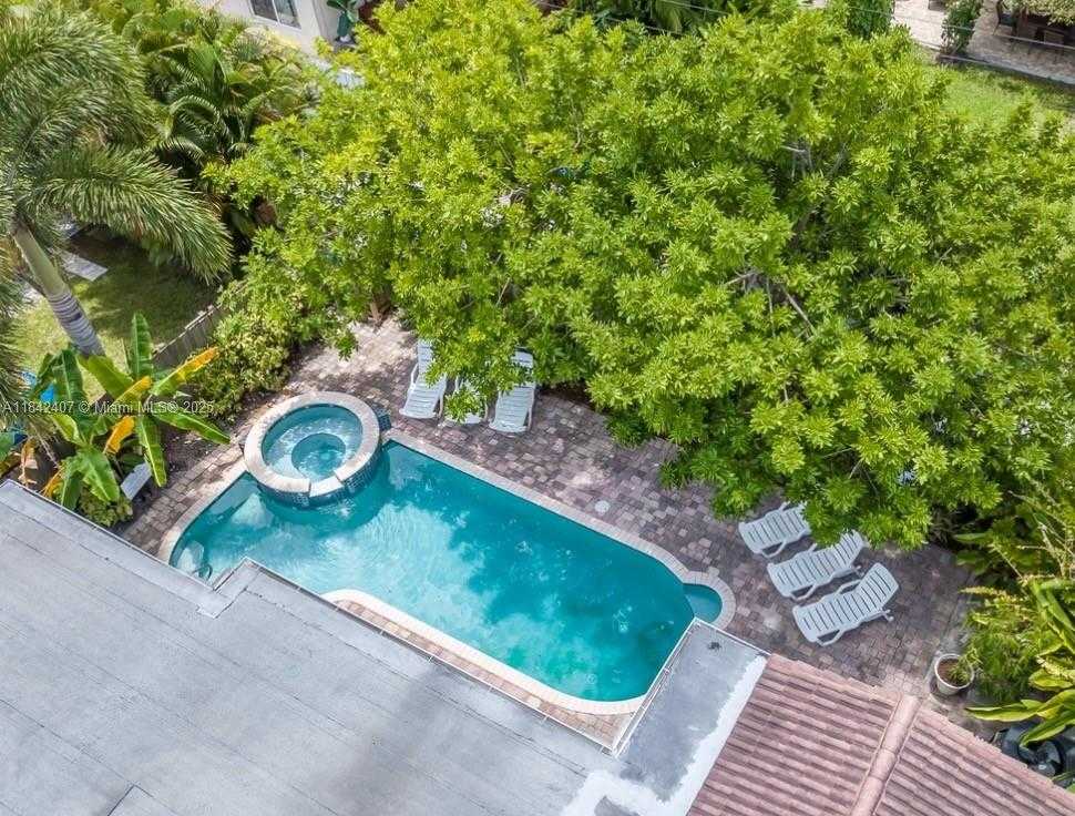 Small Image of 906 NORTH 13TH AVE, Hollywood Number 24