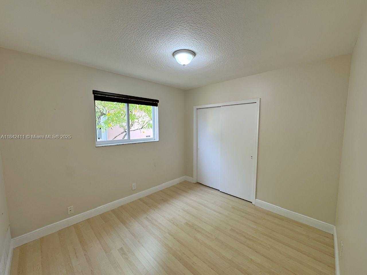 Small Image of 2030 NORTH 54TH AVE, Hollywood Number 10