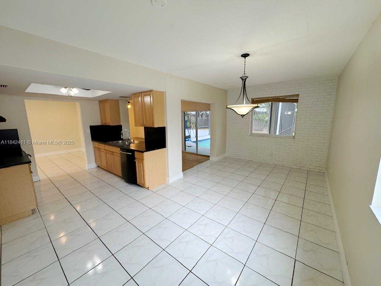 Small Image of 2030 NORTH 54TH AVE, Hollywood Number 18