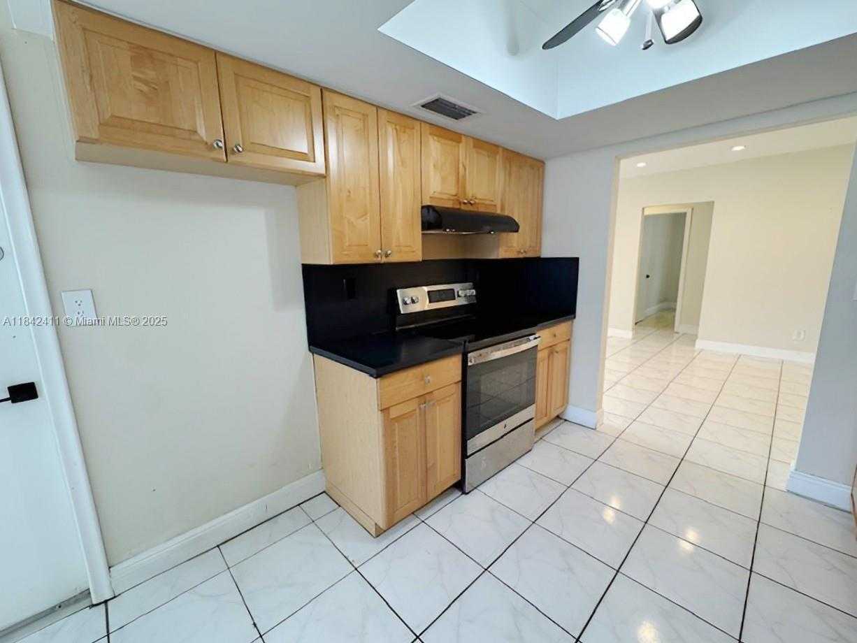 Small Image of 2030 NORTH 54TH AVE, Hollywood Number 20