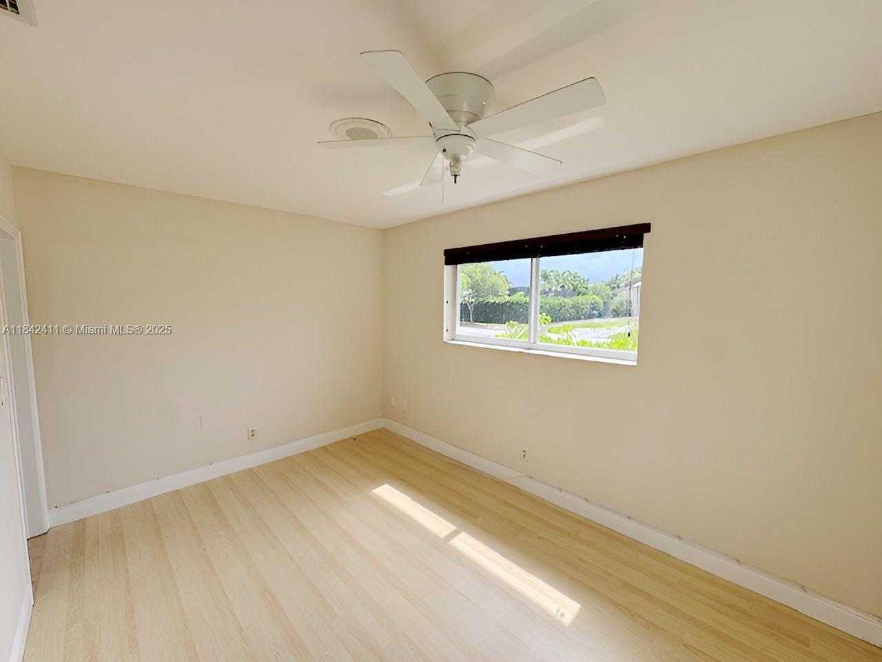 Small Image of 2030 NORTH 54TH AVE, Hollywood Number 22