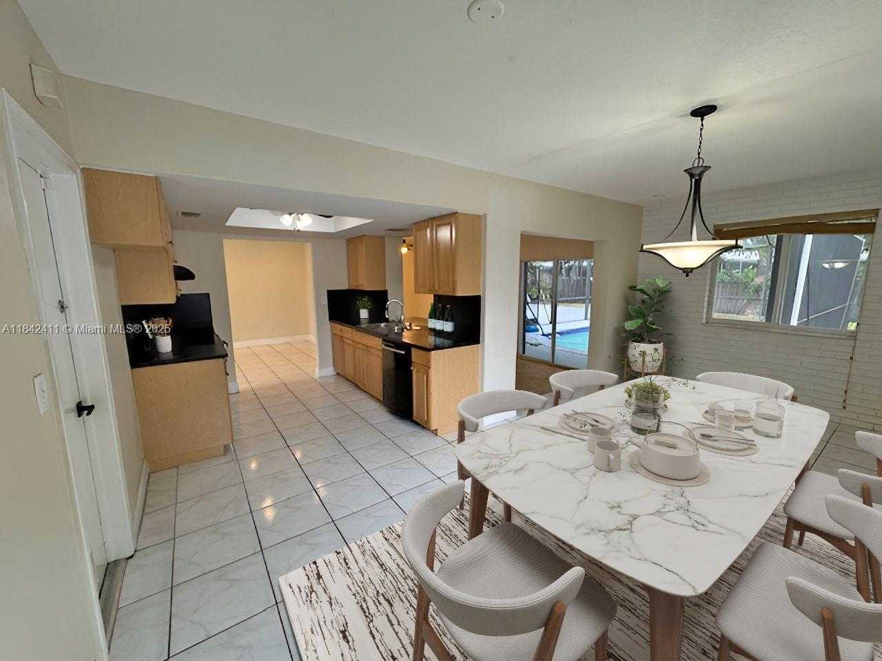 Small Image of 2030 NORTH 54TH AVE, Hollywood Number 5