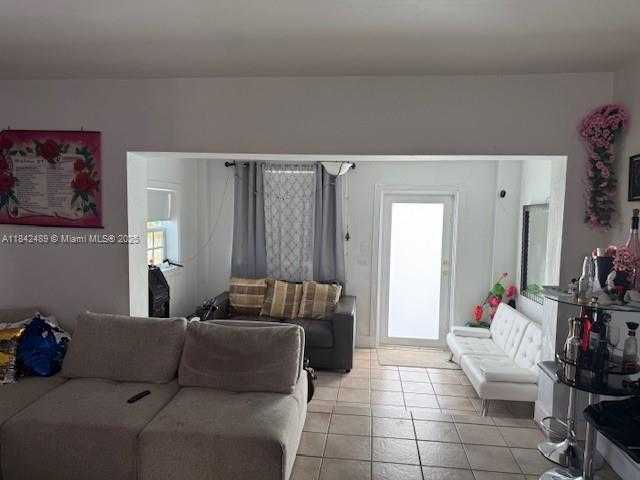 Small Image of 1571 NORTH EAST 11TH ST, Homestead Number 3