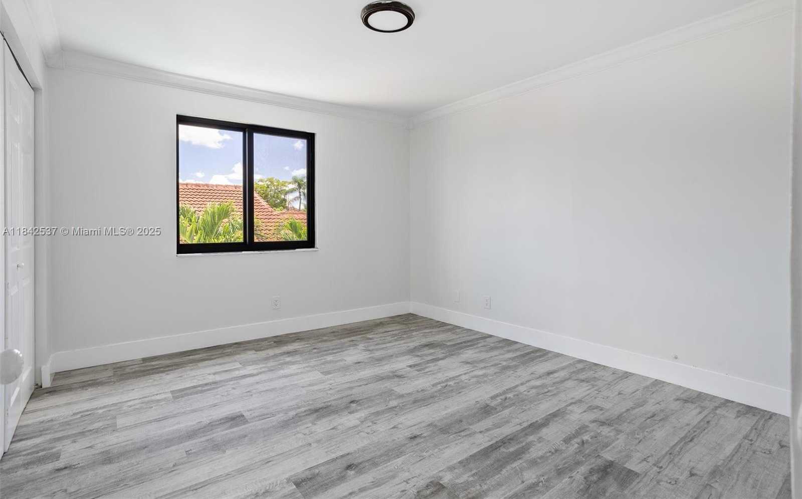 Small Image of 17532 NORTH WEST 61ST CT N, Hialeah Number 23