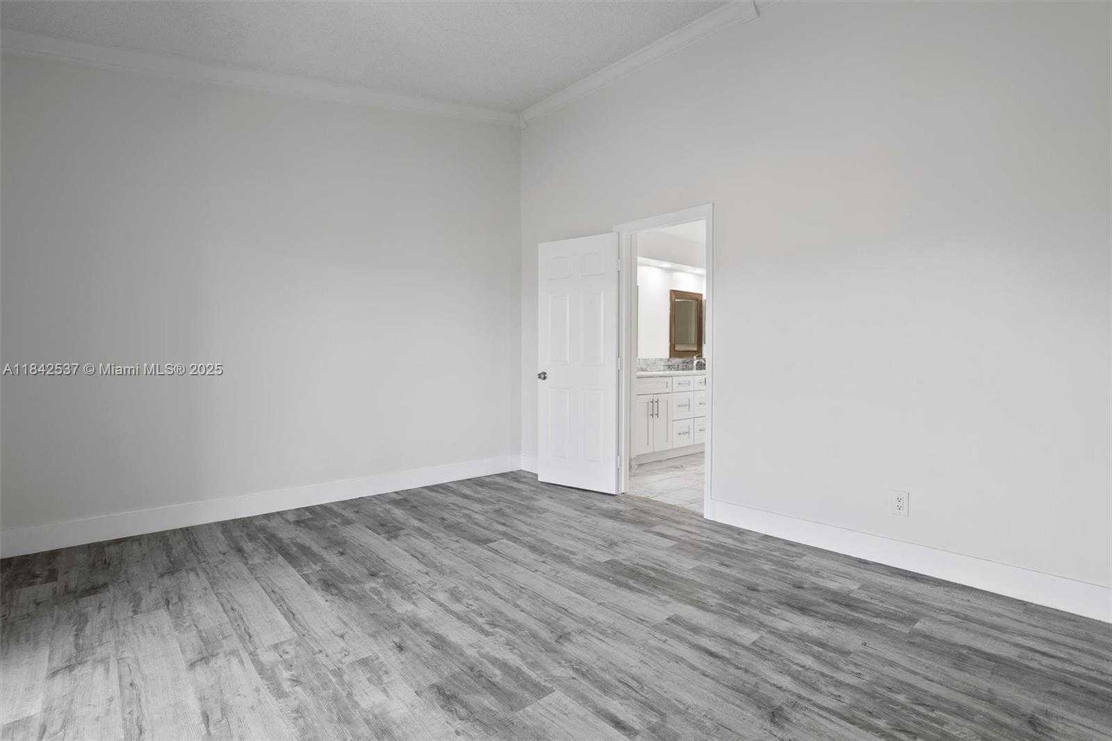 Small Image of 17532 NORTH WEST 61ST CT N, Hialeah Number 30